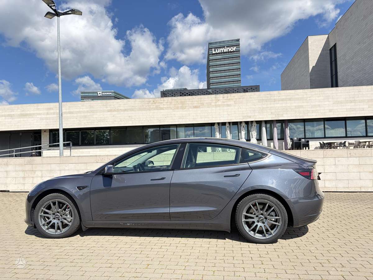 Tesla Model 3, 78 кВт·ч, Седан