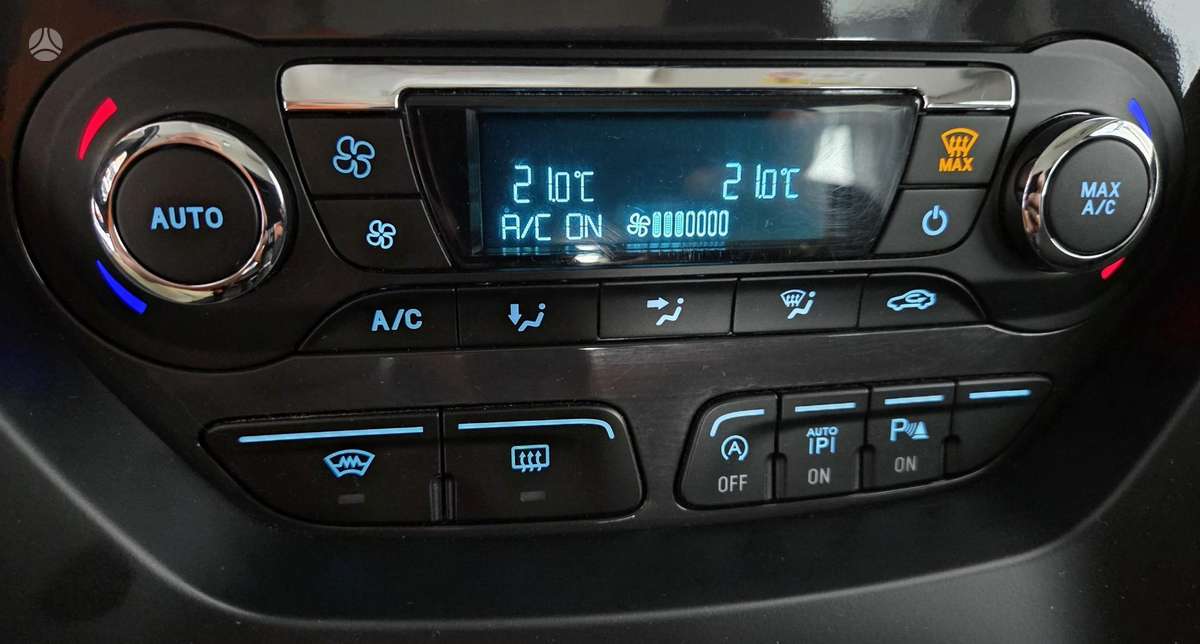 Ford Kuga, 2.0 l., off-road / crossover