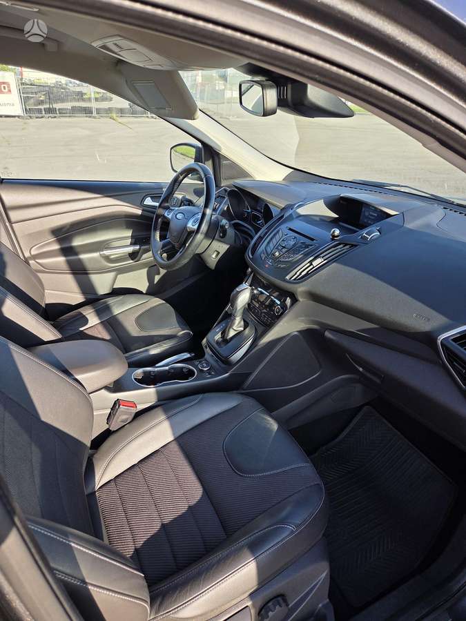 Ford Kuga, 2.0 l., off-road / crossover