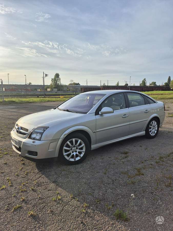 Opel Vectra, 2.2 l., Хэтчбек