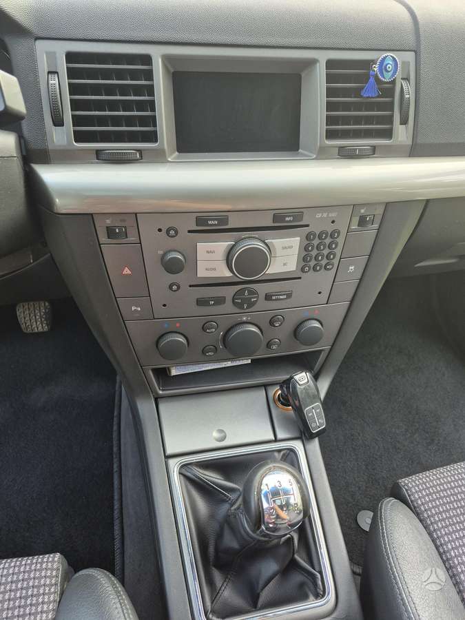 Opel Vectra, 2.2 l., Хэтчбек