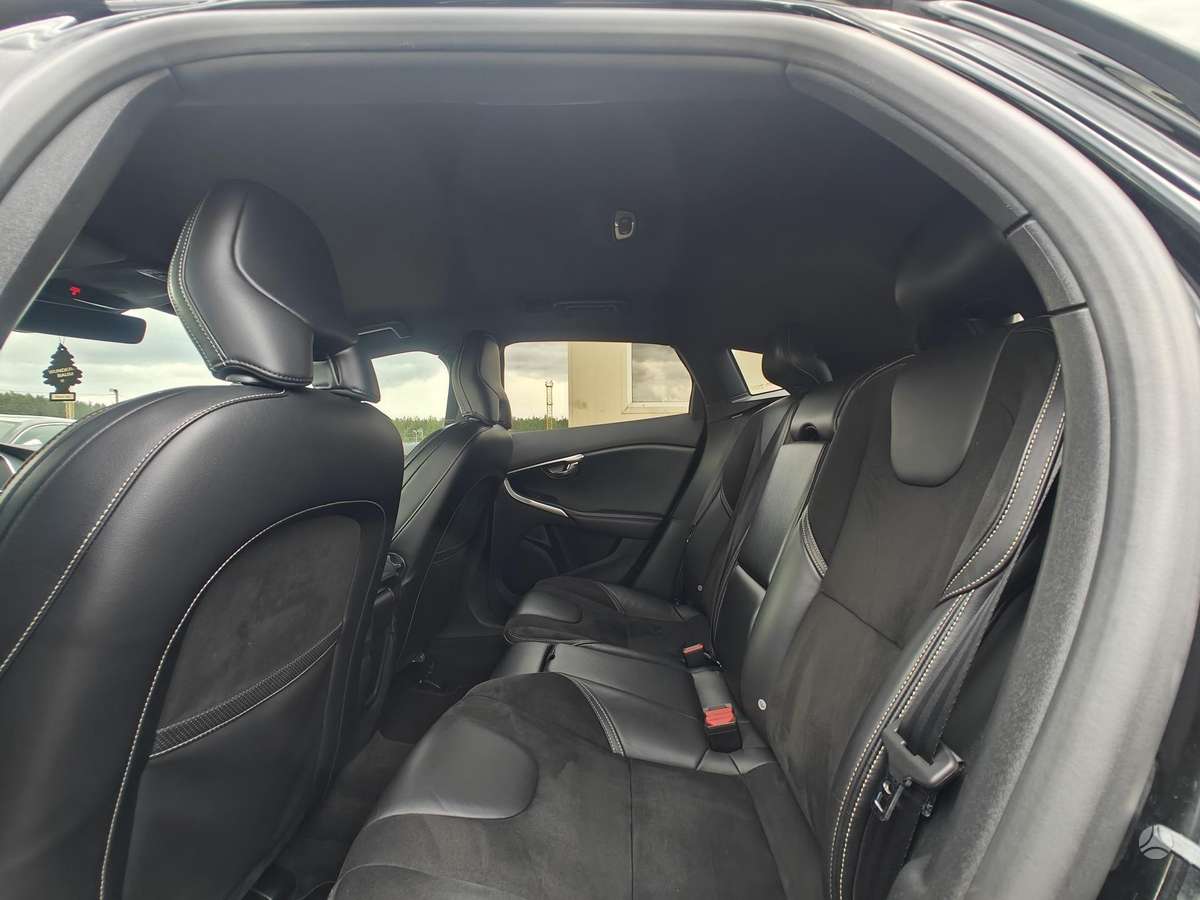 Volvo V40, 2.0 l., Хэтчбек