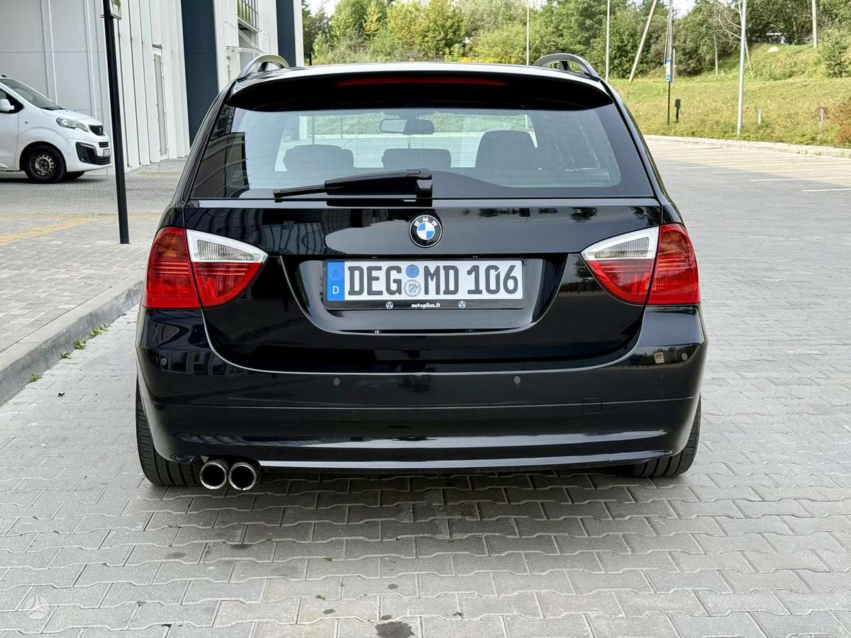 BMW 325, 3.0 l., wagon