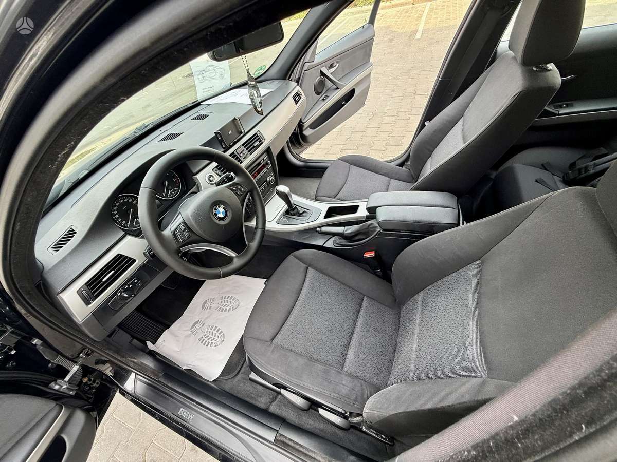 BMW 325, 3.0 l., wagon