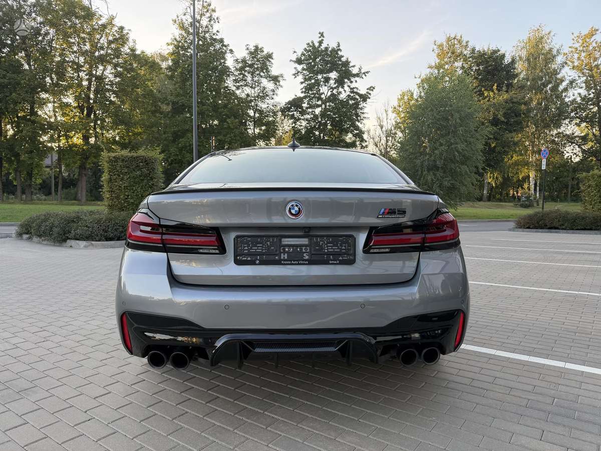 BMW M5, 4.4 l., Седан