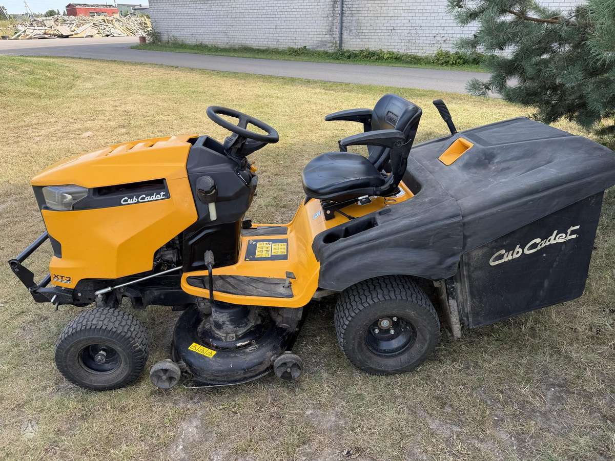 CUB CADET XT3, садовые тракторы
