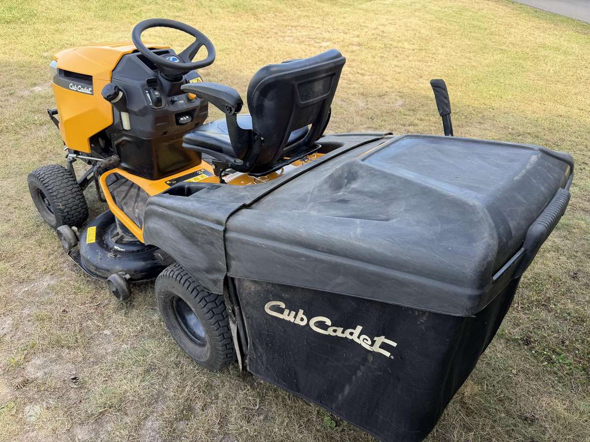 CUB CADET XT3, садовые тракторы