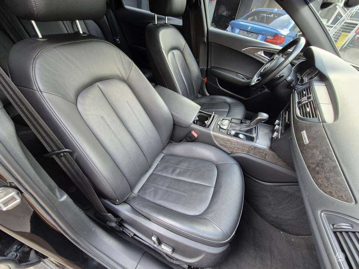 Audi A6, 2.0 l., Седан