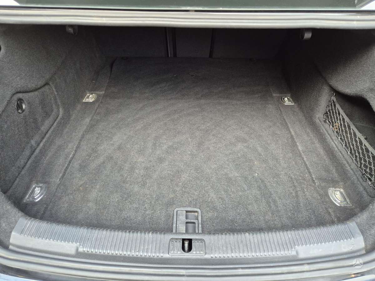 Audi A6, 2.0 l., Седан