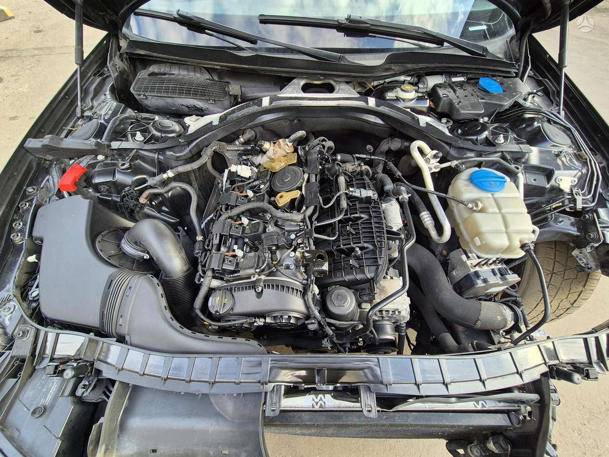 Audi A6, 2.0 l., Седан