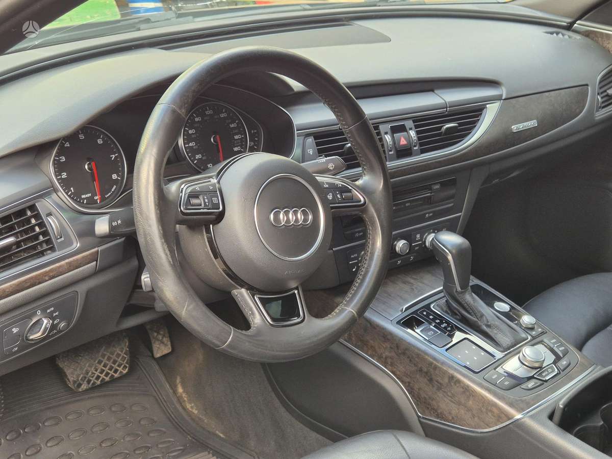 Audi A6, 2.0 l., Седан
