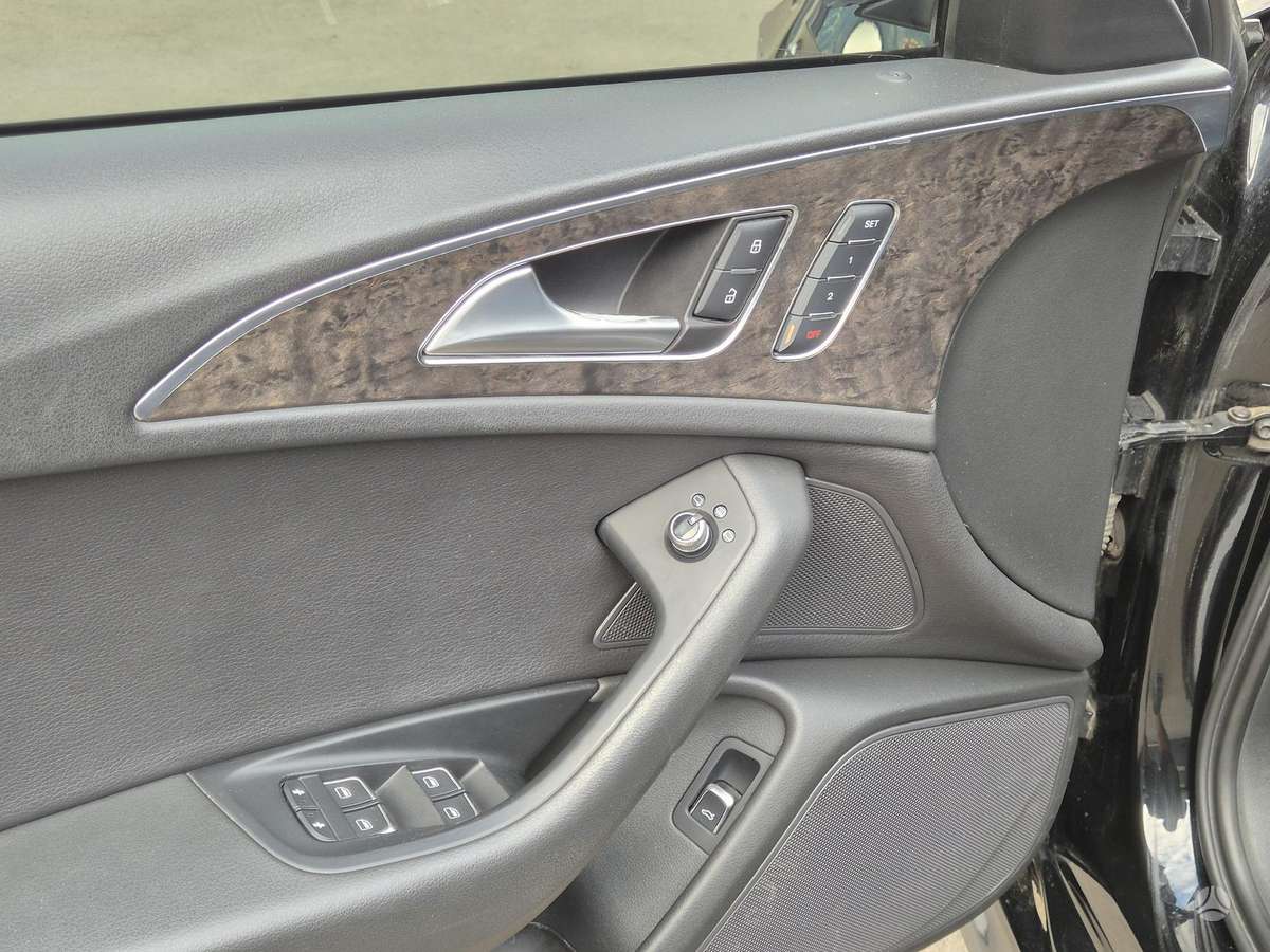 Audi A6, 2.0 l., Седан