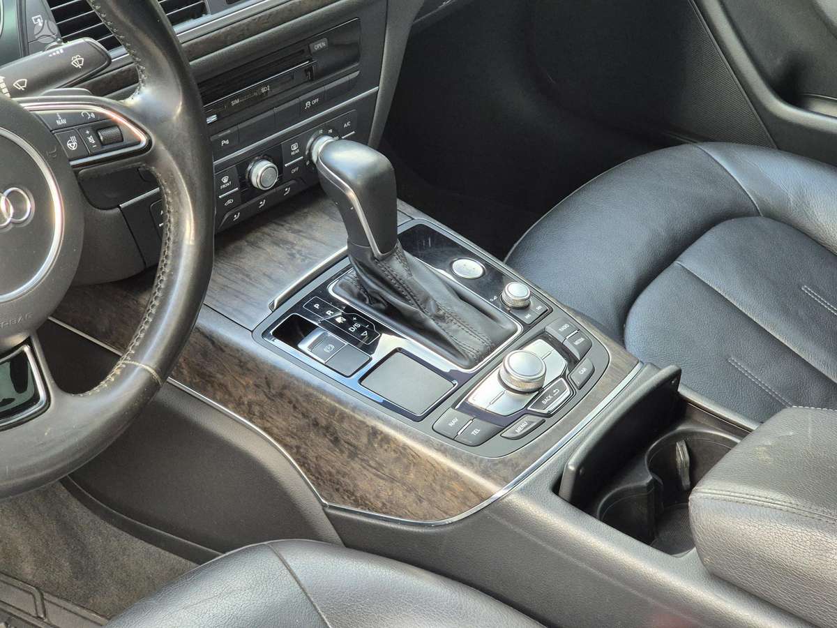 Audi A6, 2.0 l., Седан