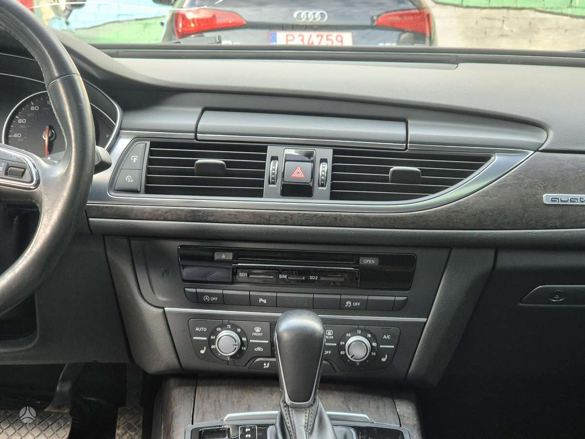 Audi A6, 2.0 l., Седан