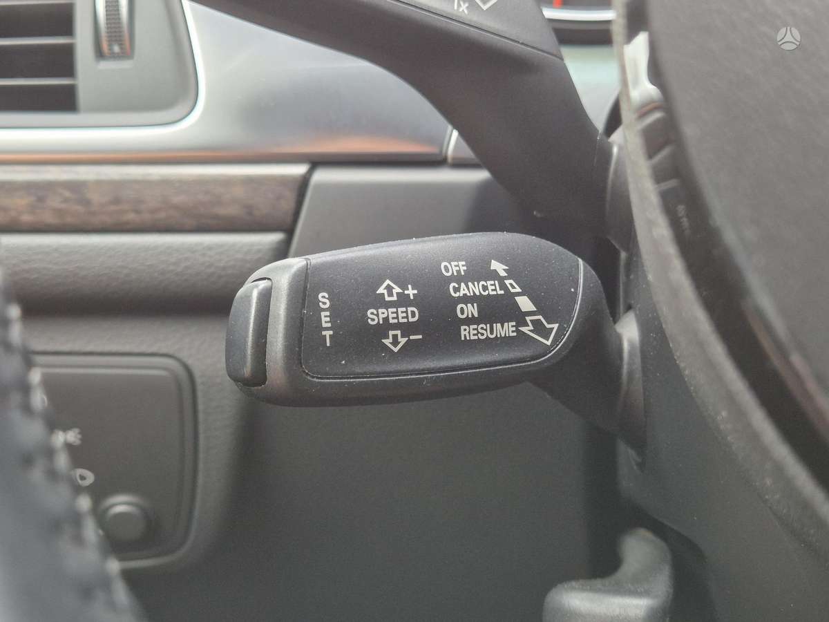 Audi A6, 2.0 l., Седан