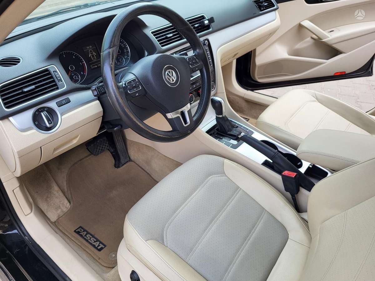 Volkswagen Passat - 6