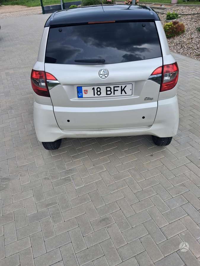 Aixam S8, 0.4 l., mpv / minivan
