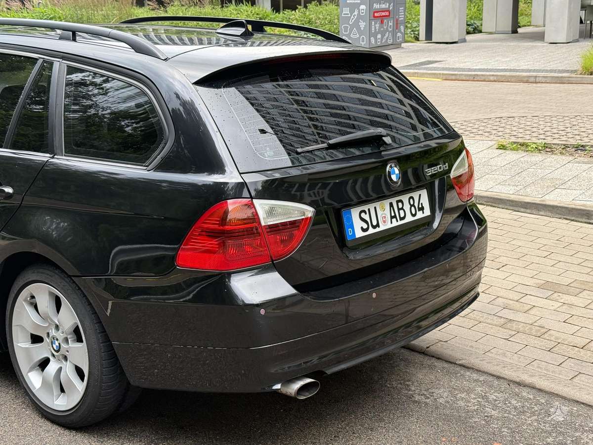BMW 320, 2.0 l., wagon