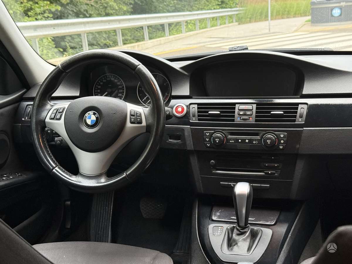 BMW 320, 2.0 l., wagon