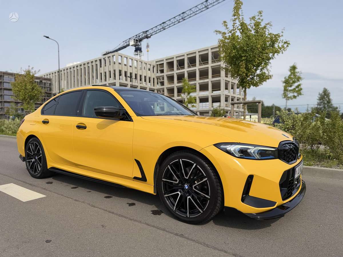 BMW 330, 2.0 l., Седан