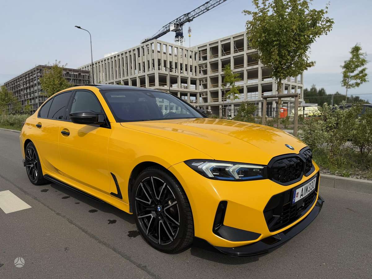 BMW 330, 2.0 l., Седан