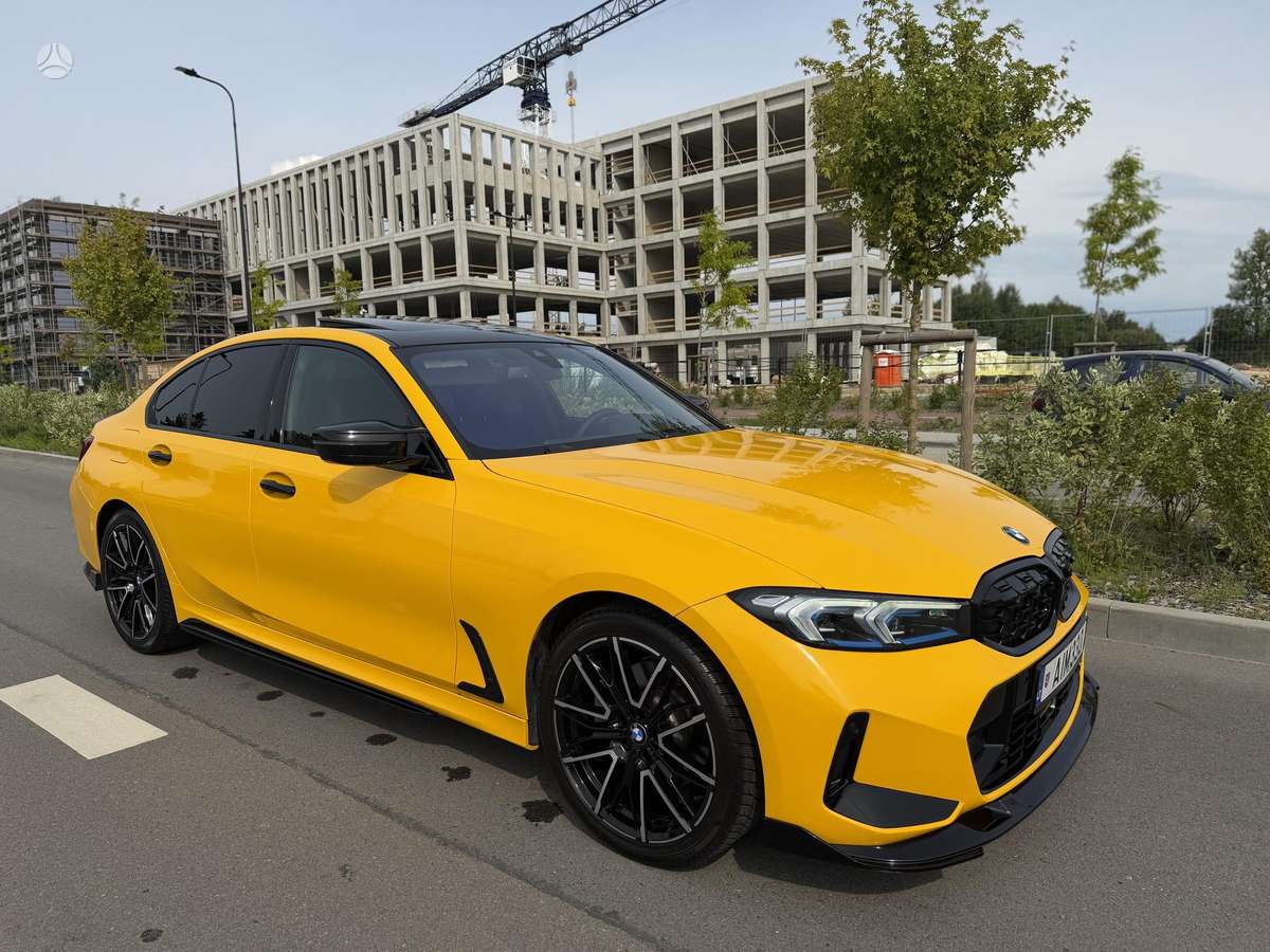 BMW 330, 2.0 l., Седан