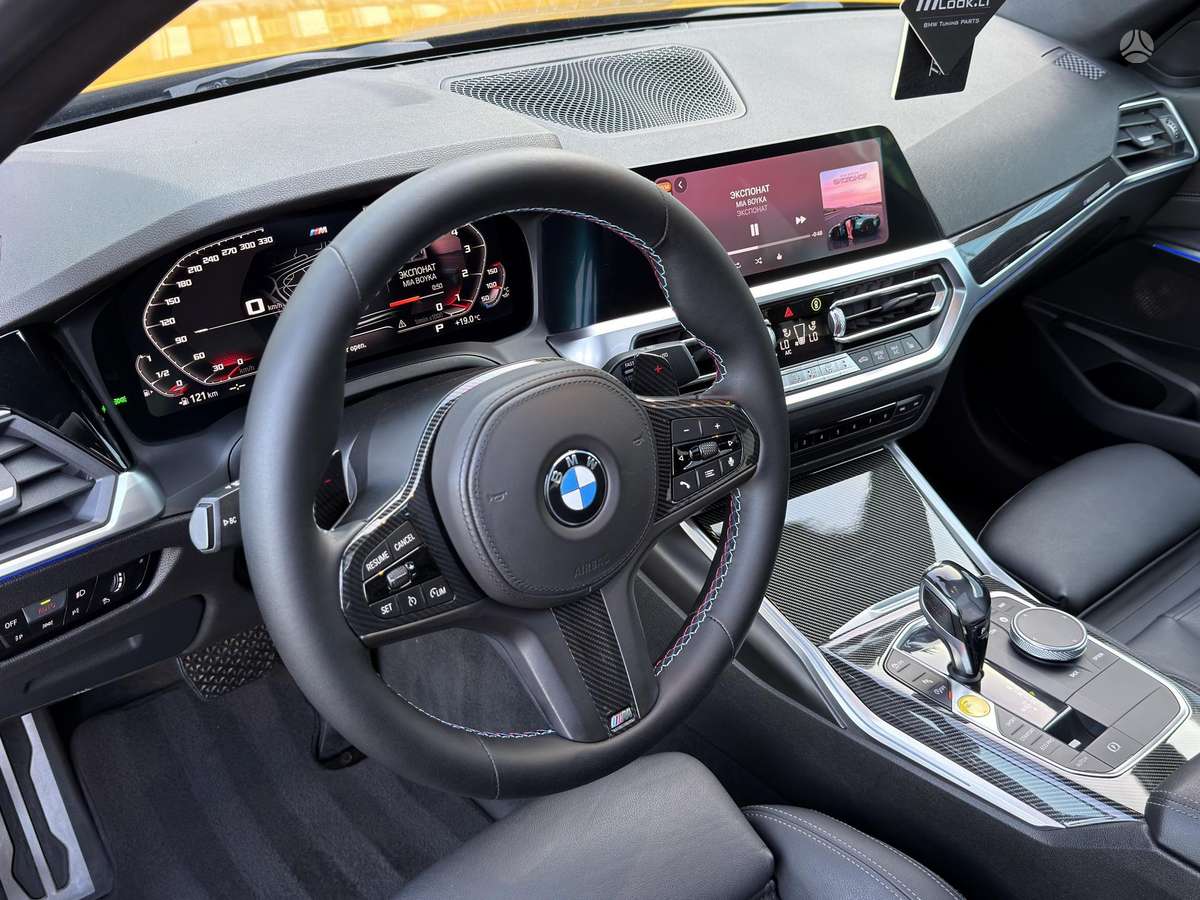 BMW 330, 2.0 l., Седан