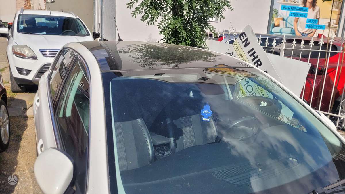 Peugeot 308, 1.2 l., hatchback
