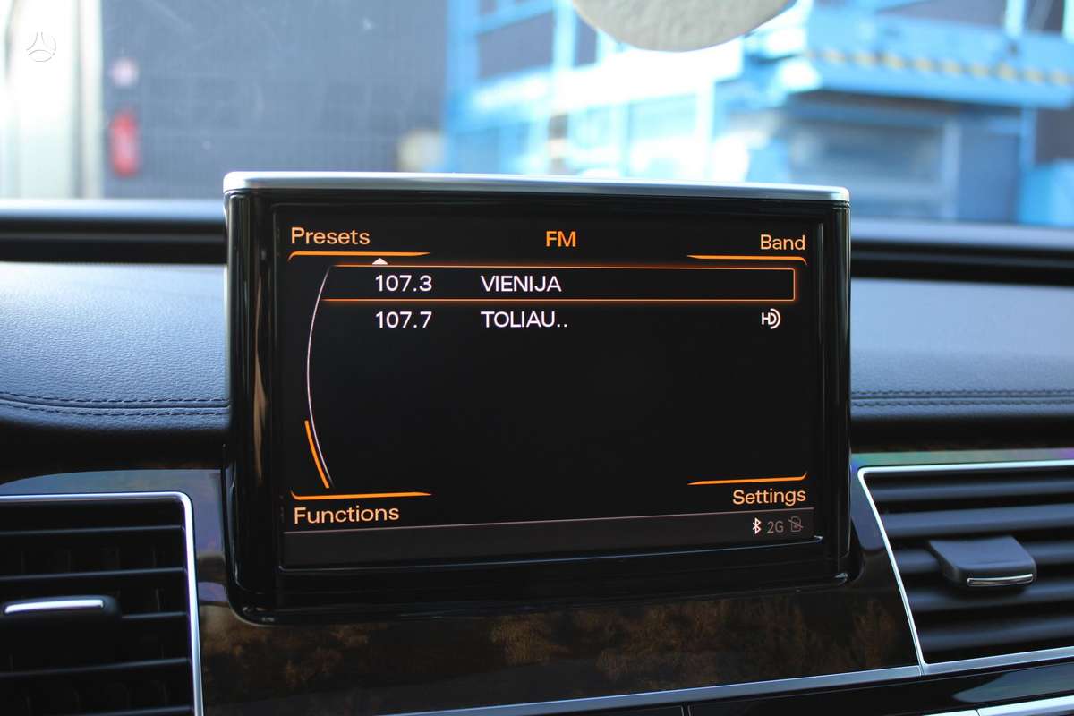 Audi A8 L, 3.0 l., Седан