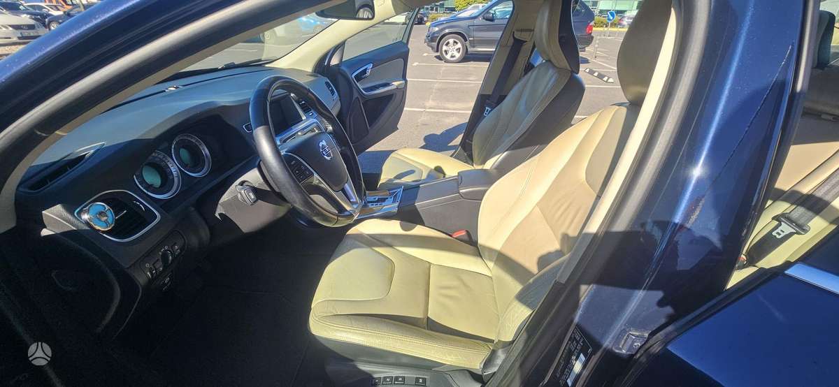 Volvo S60, 2.5 l., Седан