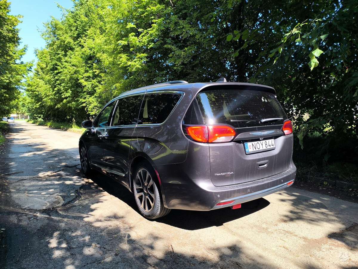 Chrysler Pacifica, 3.6 l., Минивэн