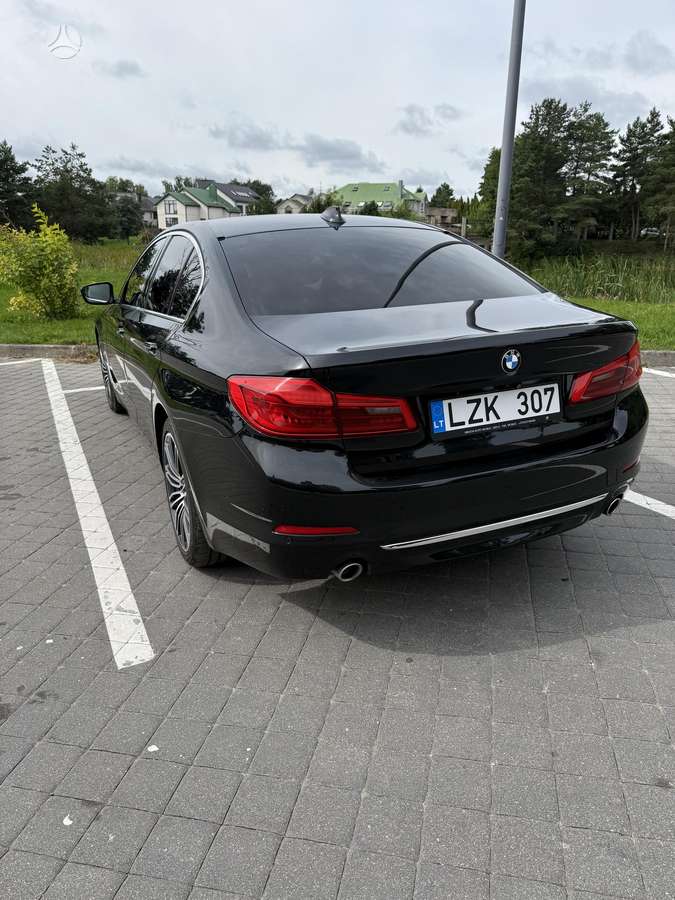 BMW 520, 2.0 l., Седан