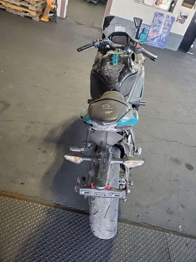 Kawasaki EX 650cc, superbikes