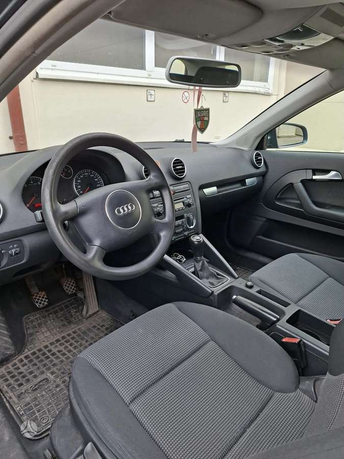 Audi A3, 1.6 l., Хэтчбек