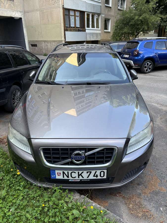 Volvo V70 - 1