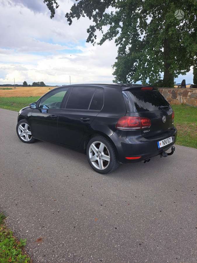 Volkswagen Golf - 3
