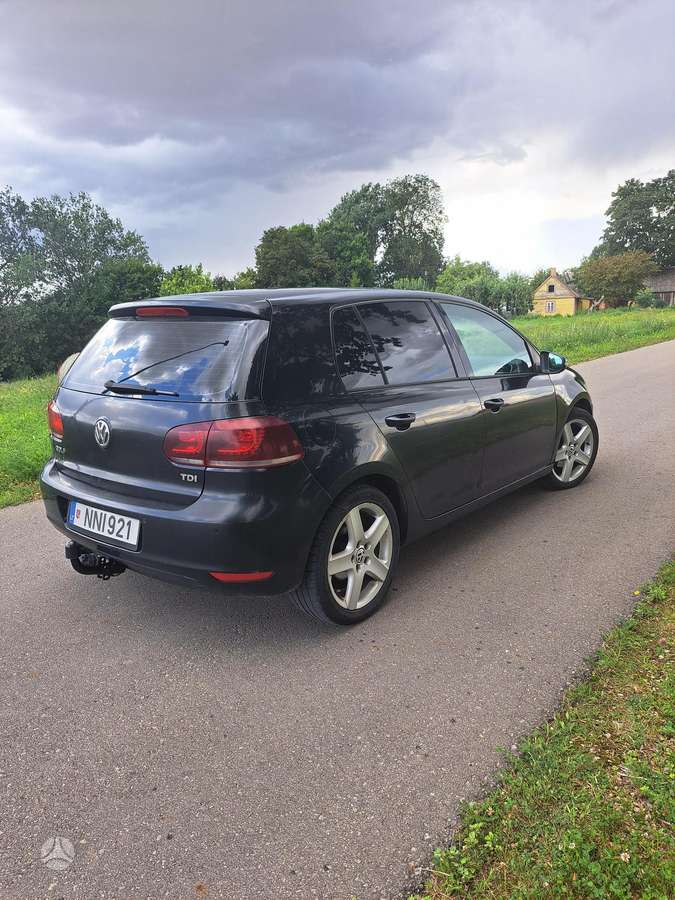 Volkswagen Golf - 4