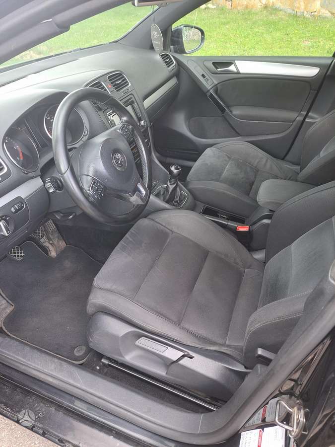 Volkswagen Golf - 5