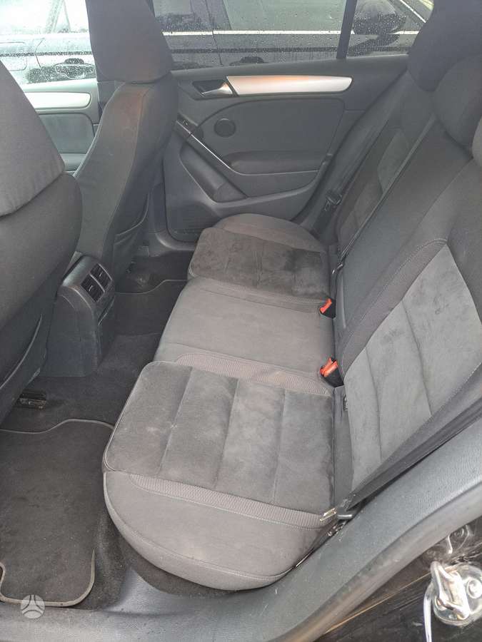 Volkswagen Golf - 7