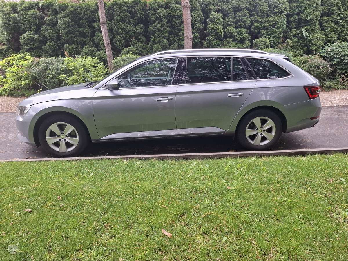 Skoda Superb, 1.6 l., Универсал