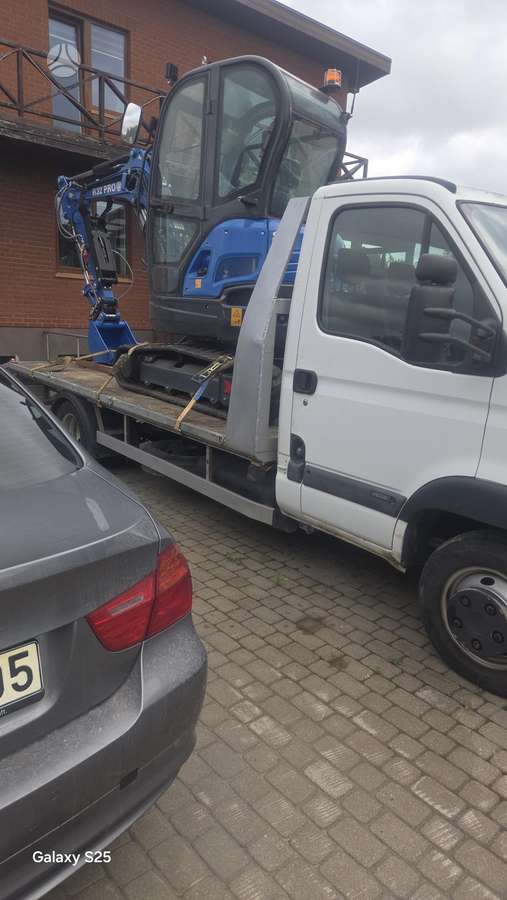 Renault Moscot, auto transporters