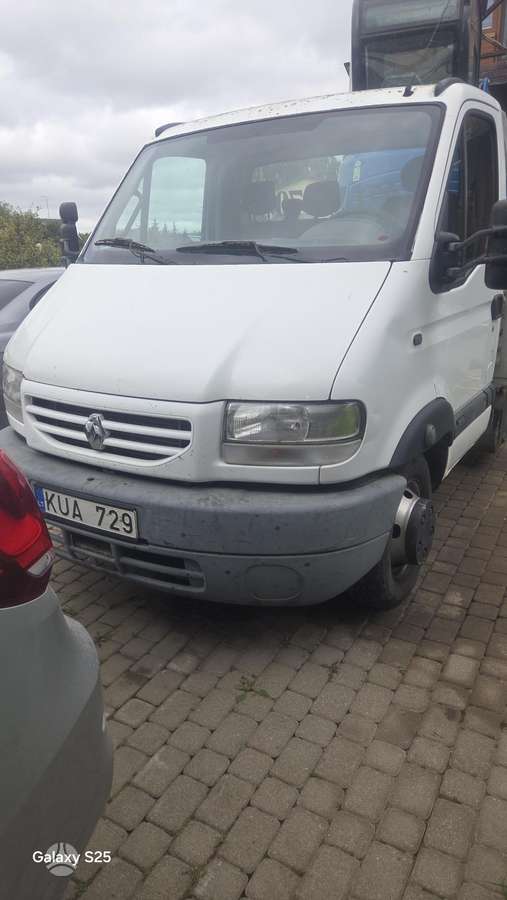 Renault Moscot, auto transporters