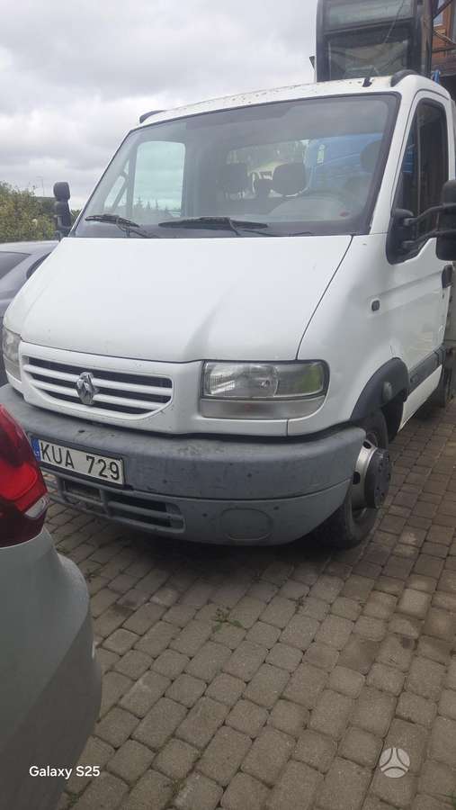 Renault Moscot, auto transporters