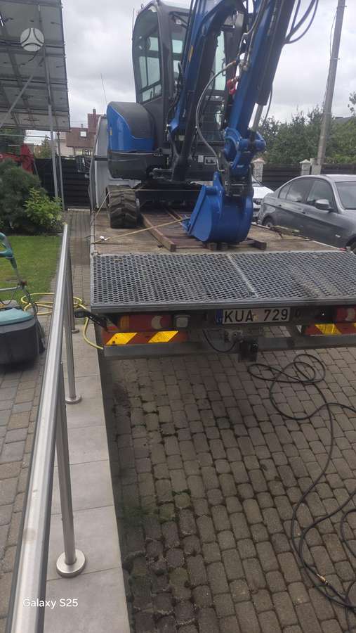 Renault Moscot, auto transporters