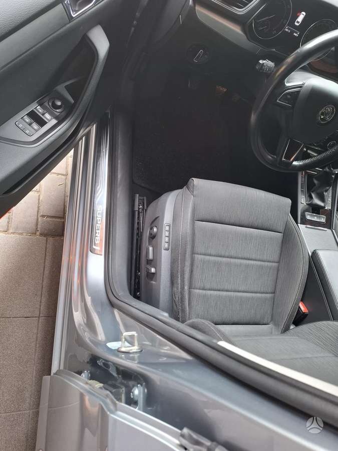 Skoda Superb, 1.6 l., Универсал