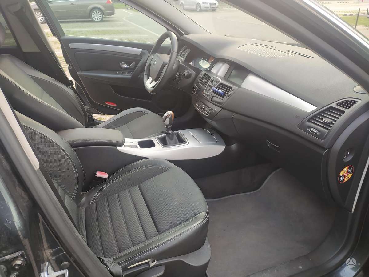 Renault Laguna, 1.5 l., hatchback