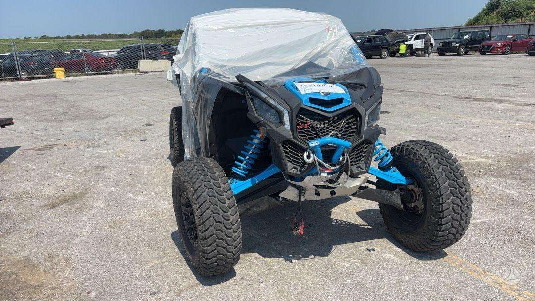 Can-Am Maverick 1000cc, atv / quad