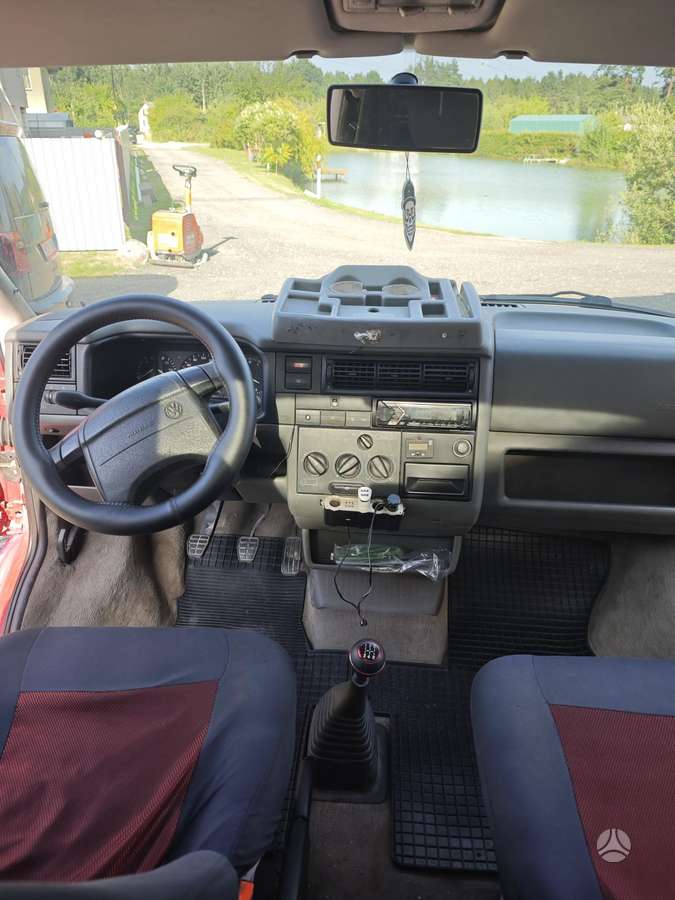 Volkswagen Multivan, 2.5 l., Минивэн