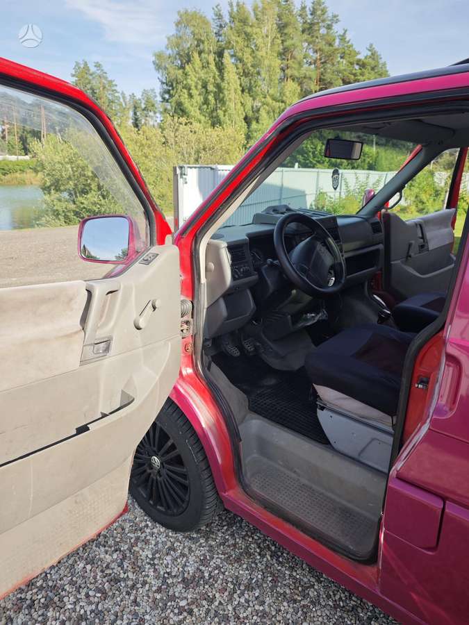 Volkswagen Multivan, 2.5 l., Минивэн