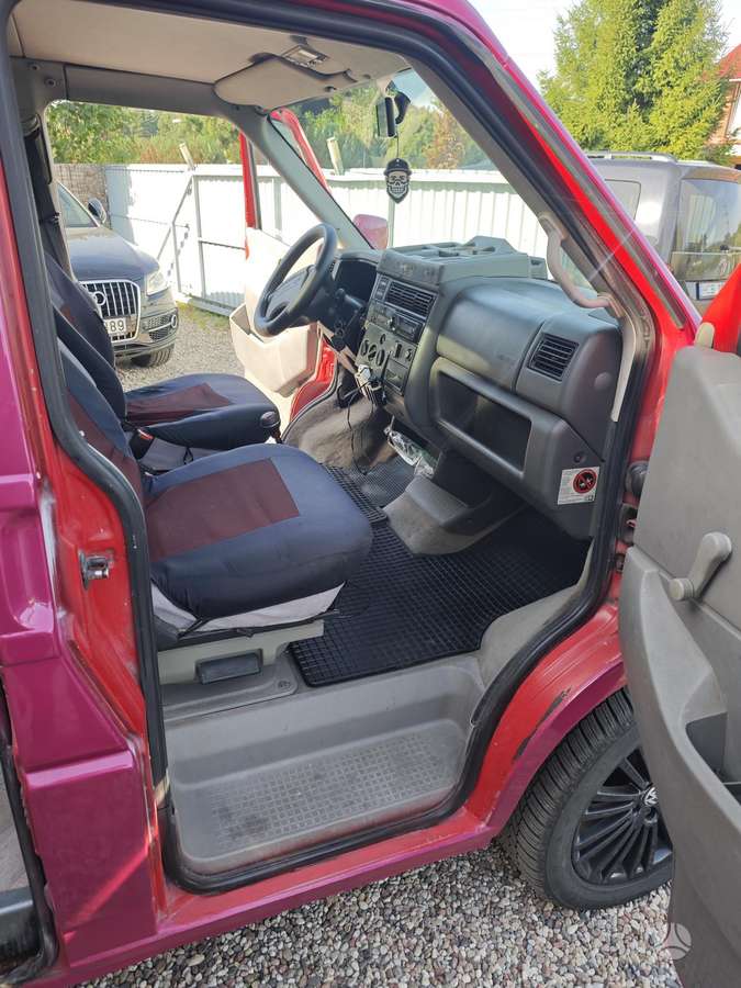 Volkswagen Multivan, 2.5 l., Минивэн